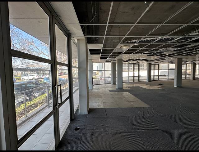 236.80M² OFFICE TO LET IN ECO PARK ESTATE